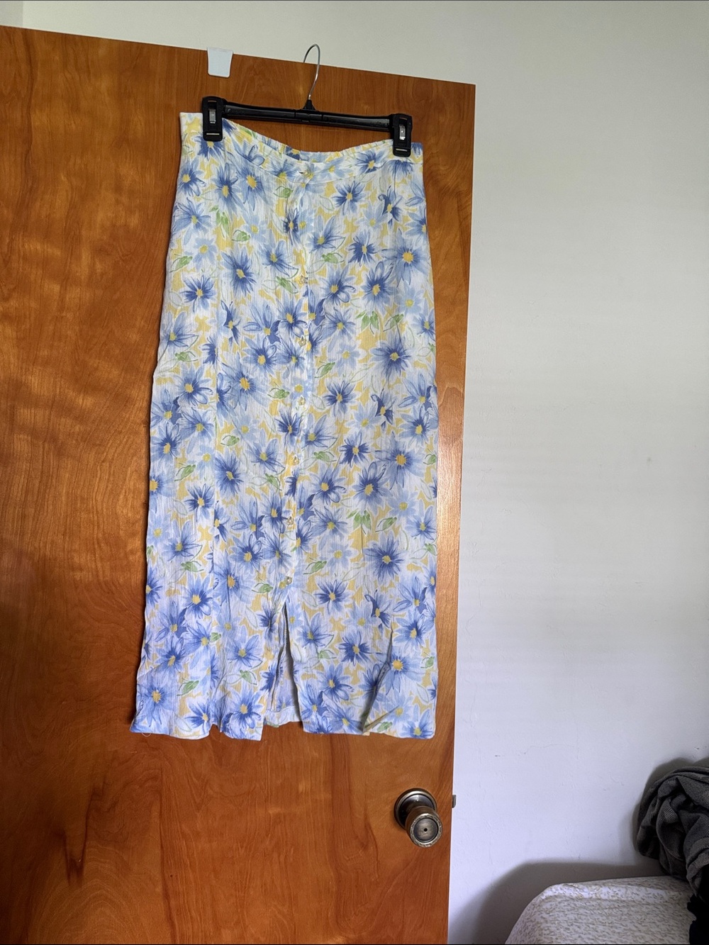 Light Blue Floral Midi Skirt with Daisy Print